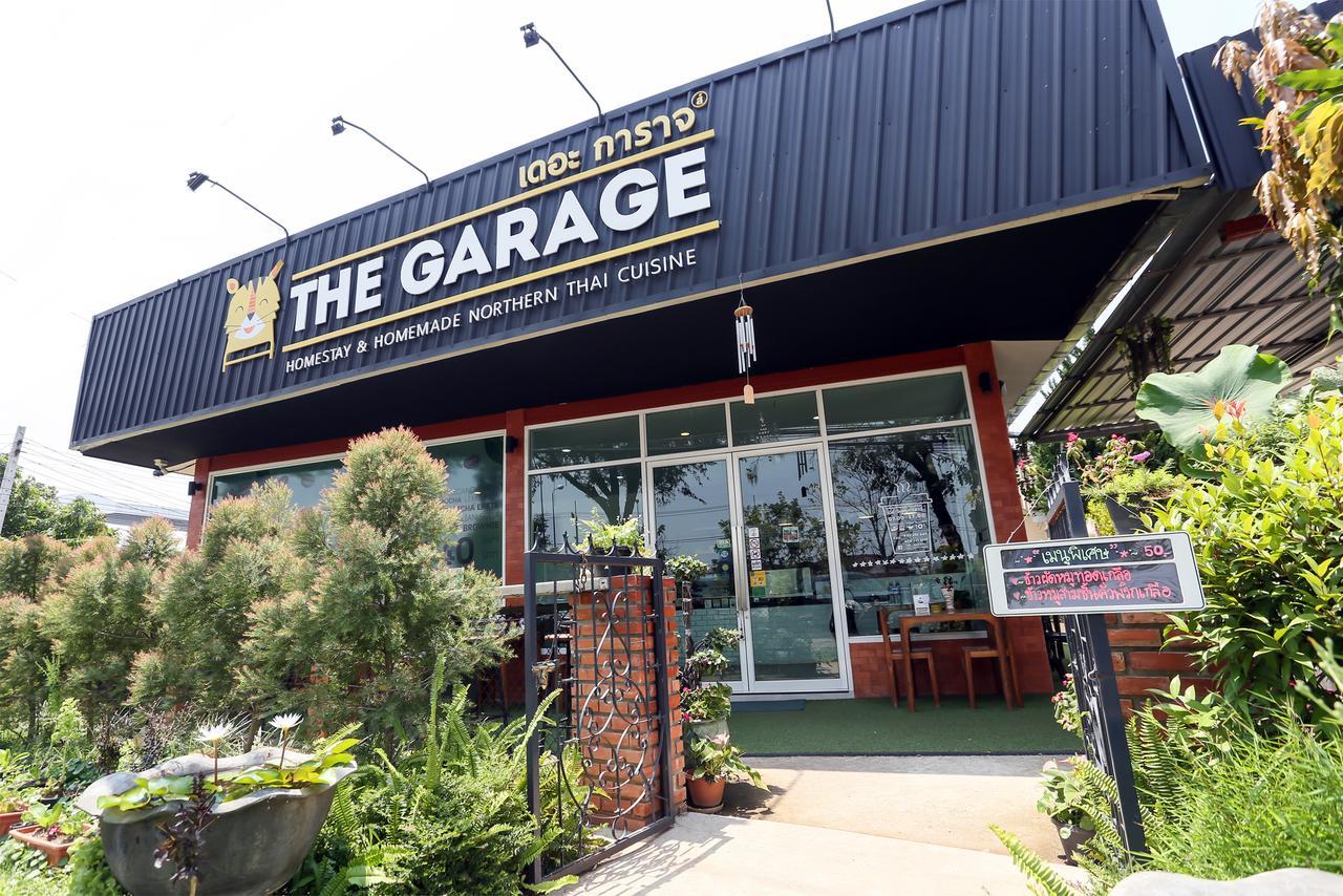 Hotel The Garage à Chiang Rai Extérieur photo