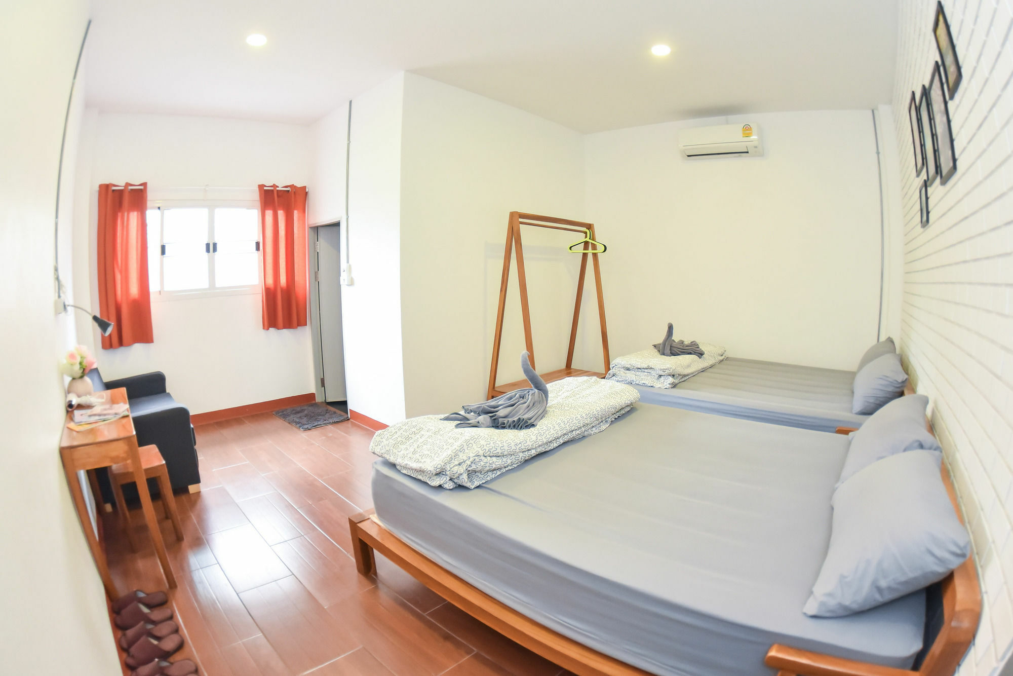 Hotel The Garage à Chiang Rai Extérieur photo